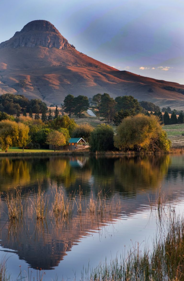 Copperleigh Trout Cabin with iNhlosane Mountain behind Narina Exelby 768x1170